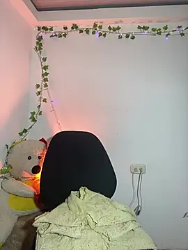 Milf_Luna_ - Grab me by the hair and make me squirt.