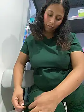 Chloefixxx - pussy closeup and spread it