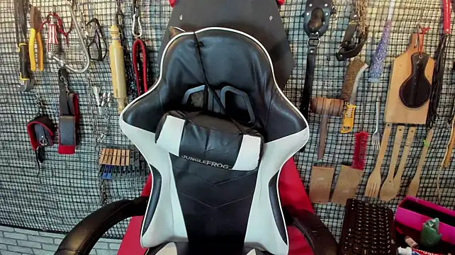 Hillary_bigbutt - 😏POV: Fucking wire brush x5min🥵🔥