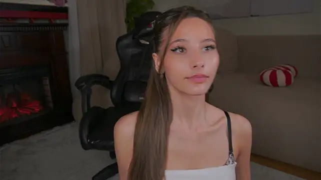 EditaBails - Arch my back, push my boobs out