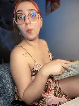 CoraVibes - 🌸🔥off panties🌸🔥