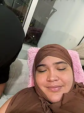 Sweetmuslim01 - 4 fingers in Sofia's pussy 🥵🍆