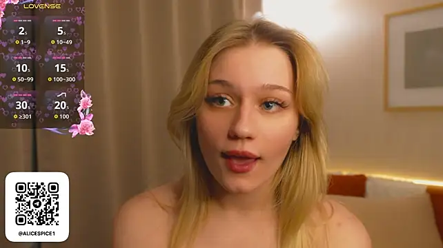 AliceSpice - Hey hey!<3 Let's slap my ass