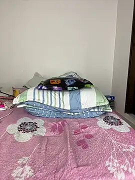 Sandylau - hello guys, naked + squirt