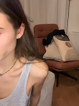 SophiiaStarr - Massage pussy in penties 🥵