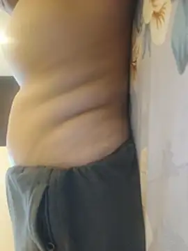 Hot_ishu1
