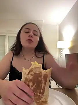 Angela80 - Complètement nue