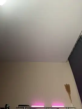Lovynna - Fingers pussy