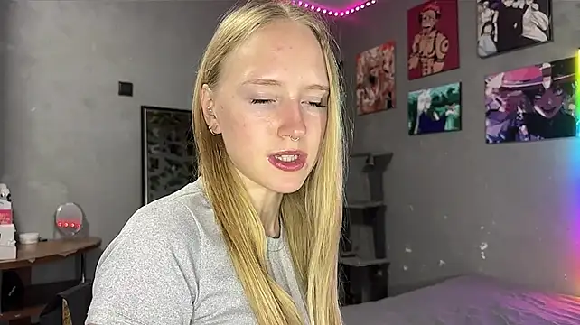 ArianaVellor - Toy control 2 MIN