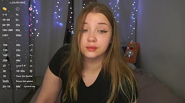CuteSharloti - get me naked on 10 min <3