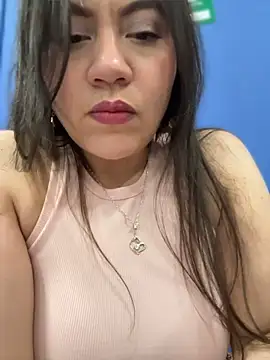 Bella_Pascualina - Show my nipple in public