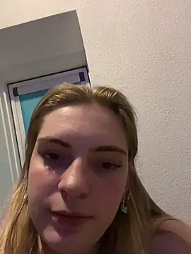 MelissaPeachi - Flash my booty 🍑