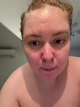 DeniMilkyyyyy - CUM SQUIRT FROM ANAL VIBRO? 🐝