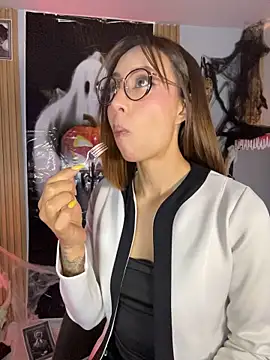 AnnaKimura_ - Sexy dance + top off
