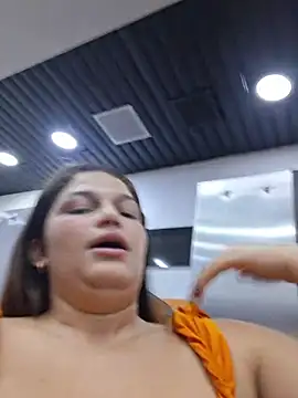 Ale_lust - no panties in the mall