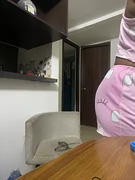 _yisela_ - Juicy pussy