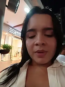 Julieth_hot-69 - Plug in ass