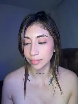 Kailylu - 4 fingers in my ass