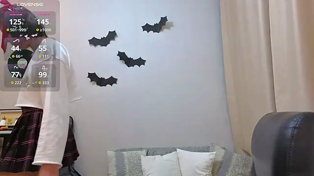 LoriYates - tease with my skirt