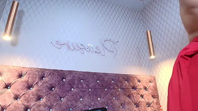 NahomiFireSex - suck cock