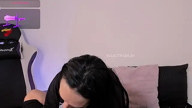 MilaVelour - 🍑 4 Fingers up the ass + Small Buttplug