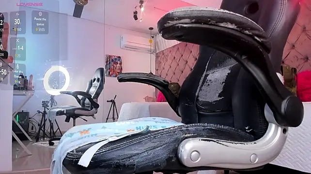 Auri__ - FISTING IN MY PUSSY