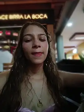 Vanneskk - My friend sucks my tits