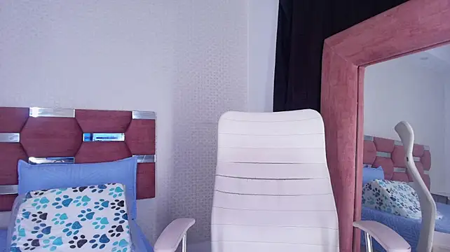 Mia_celestee
