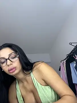 BellaVixen0 - squirt timee