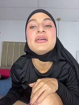 Aisha_k - Soft naughty slap
