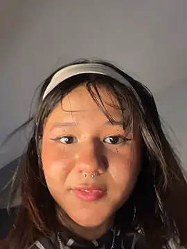 Ivi_sunny - Oil in ass and boobs