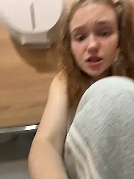 RussianWoman - shake🍑ass🍑in panty and hard slaps