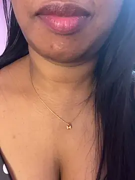 Tamil_Maaya