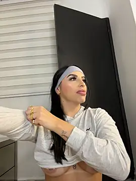 ALISSON_FOXXX1 - zoom in pussy and ass
