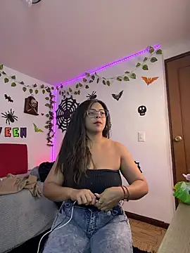 MiaCollinssx - 🔥Panty Off and Zoom pussy🔥