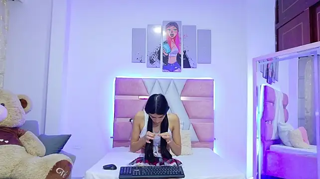MaddyScarlett - dance naked
