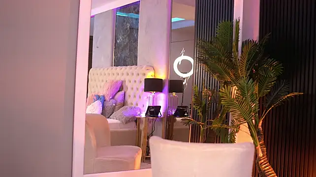 AishaaDevoe - Drool over boobies