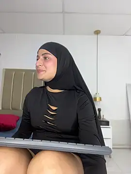 Aisha_k - Touching my vagina slowly