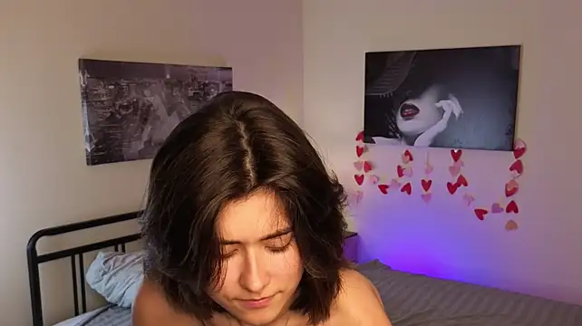 Barbara_Little - Ride pillow + Masturbate