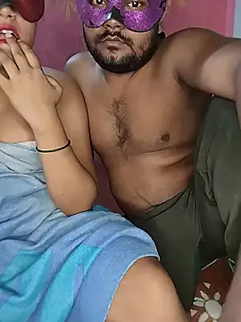 PUNJABICOUPLE09