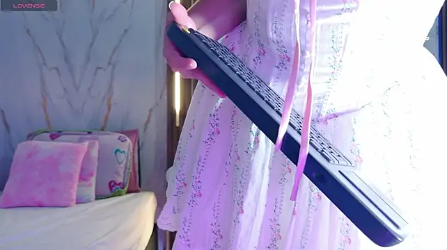 Mia_099 - Three fingers in my pink pussy+ cum 🍦🌸