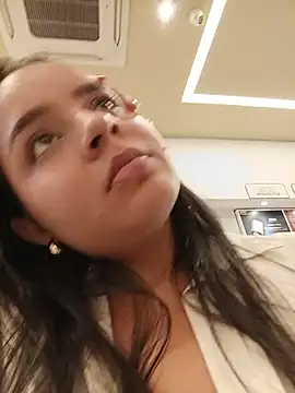 Julieth_hot-69 - Plug in ass