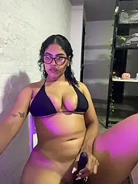 Kittybrown18 - The ebony princess will sit on a big 🍆