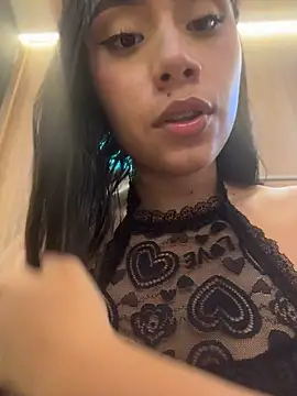 Sara-Castillo - FUCK PUSSY IN PUBLIC + CREAMY