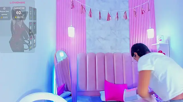 LunaRose18 - Show me your pink pussy