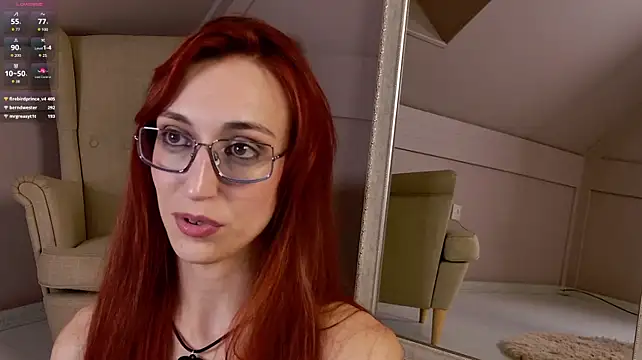 LeyaAtwood - sexy dance in front of the mirror