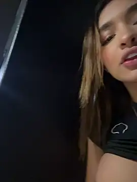 Jenn_fit - I WET MY BLOUSE IN FRONT OF MY COLLEAGUE
