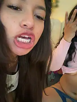 Yul_Nova - LESBIAN SHOW WITH PLUG ANAL FOR US🙈🥰