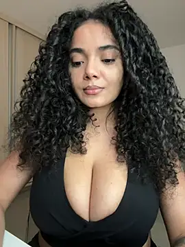 Curlyierr - UNDRESS AND GET NAKED