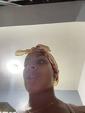 Julixxx22 - Show pussy